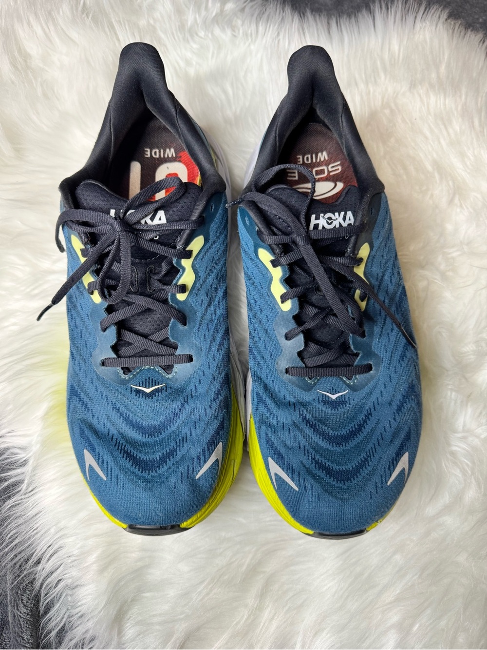 Men’s Hoka One One Arahi 6 Stability Running Sneakers Size 12 Wide Retails: $145 - Picture 3 of 9